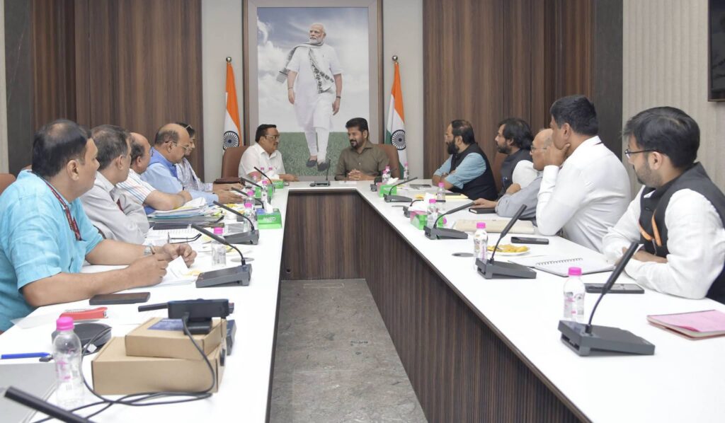 తుమ్మిడిహట్టి బ్యారేజీకి త్వరగా అనుమతులు ఇప్పించాలి.