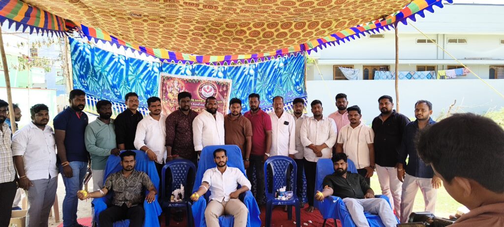 గణేష్ నవరాత్రి ఉత్సవాల్లో రక్తదాన శిబిరం!