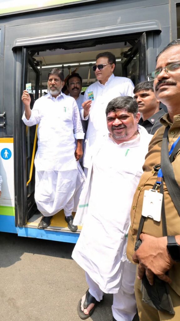 మెట్రో–ఆర్టీసీ కామన్ పాస్‌తో ప్రత్యక్ష ప్రయాణం
